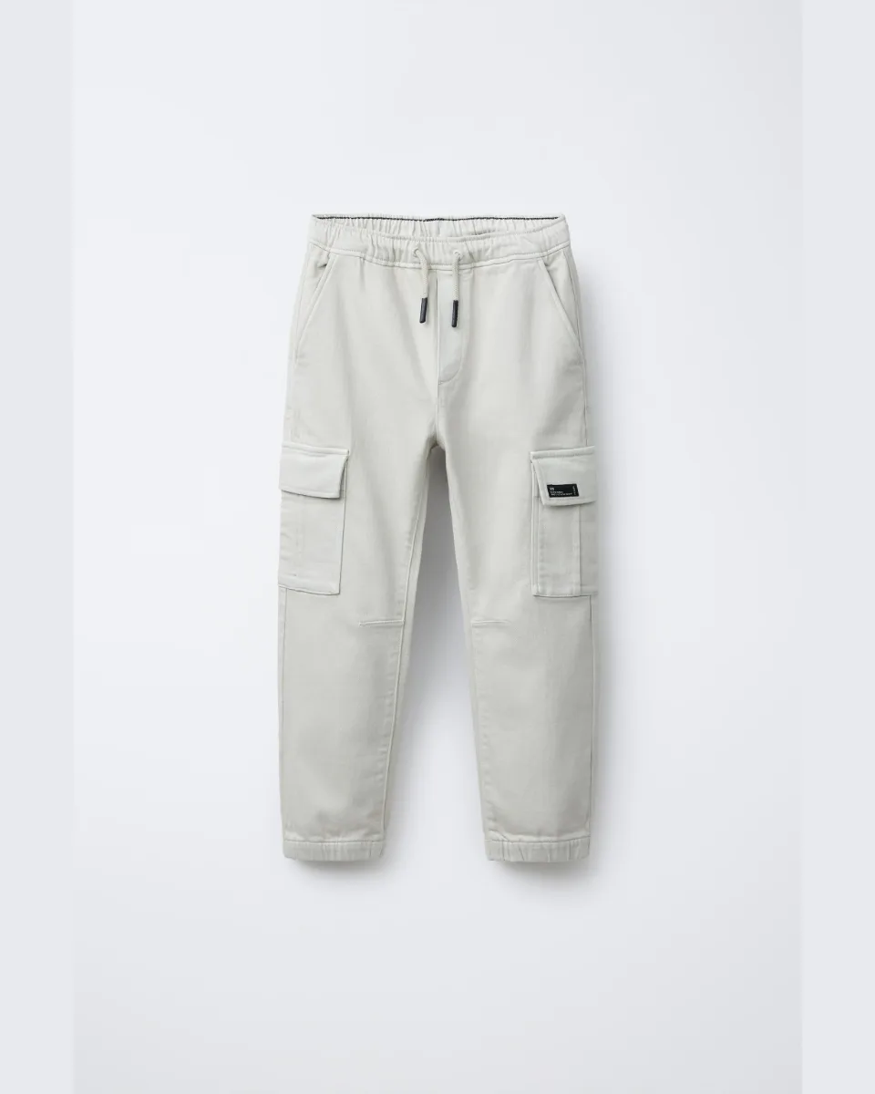 Pantalón jogger cargo soft - Crema